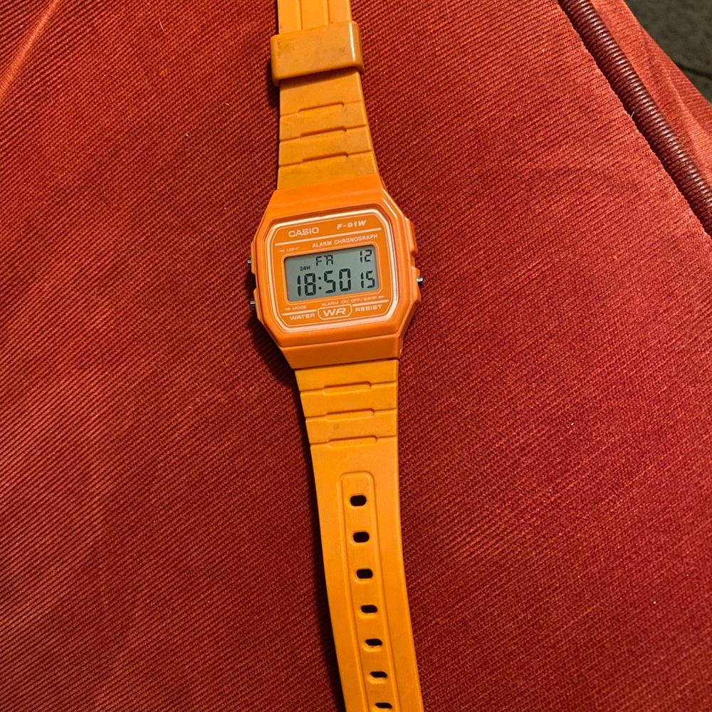 Vintage Casio water resistant watch